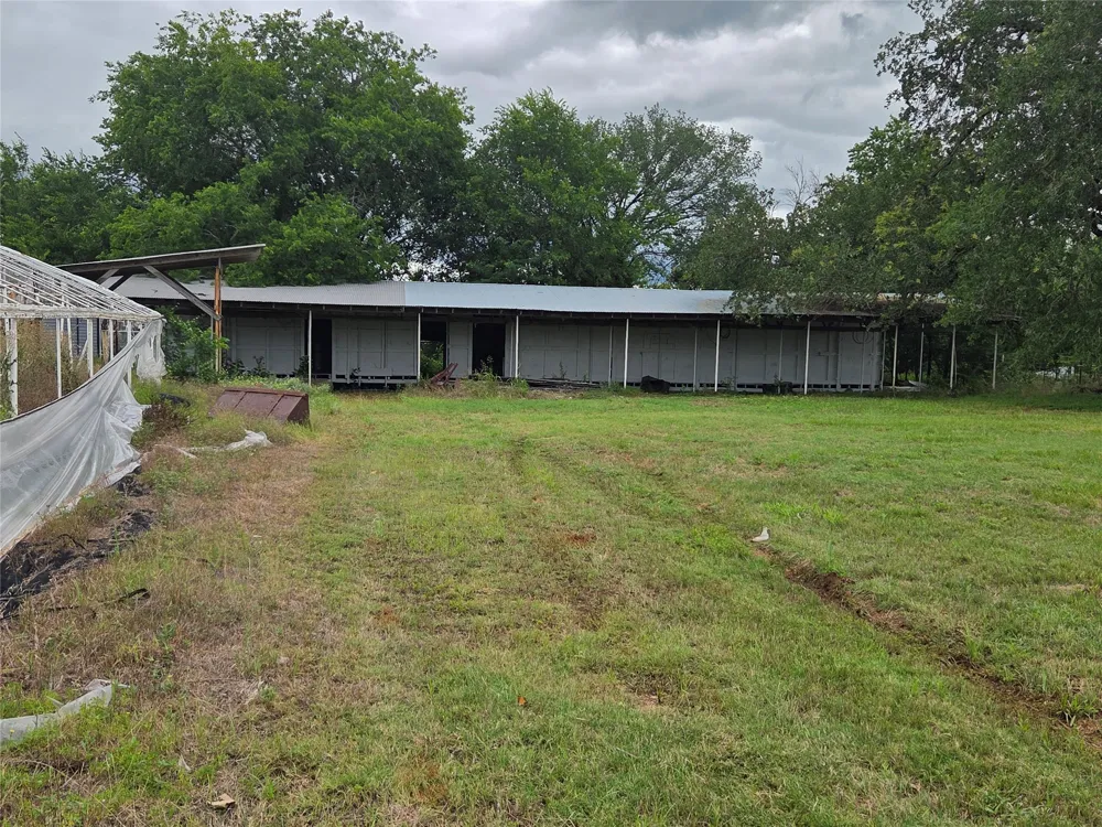 3165 CR 302 Rockdale, TX 76567