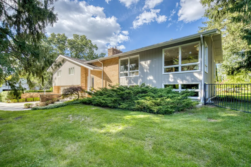 3600 Hendee Road Jackson, MI 49201
