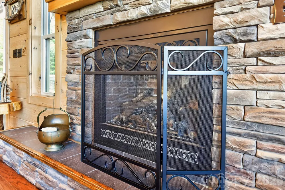 25 Forest Drive Marion, NC 28752