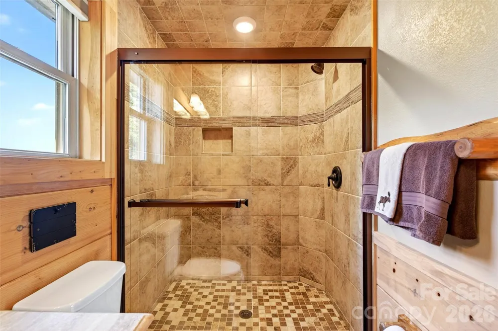 25 Forest Drive Marion, NC 28752