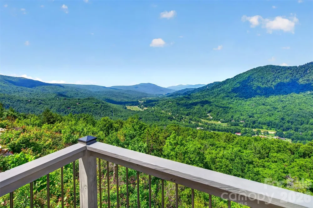 25 Forest Drive Marion, NC 28752