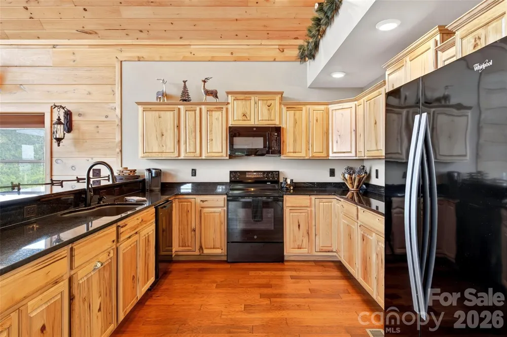 25 Forest Drive Marion, NC 28752
