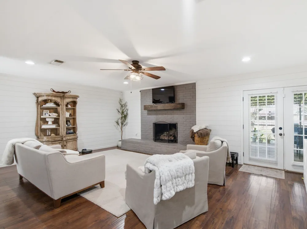 616 S Bowie Street De Leon, TX 76444