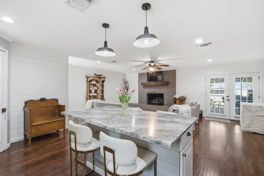 616 S Bowie Street De Leon, TX 76444