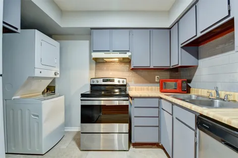 9350 Country Creek Drive #50