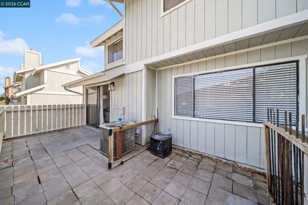 1991 Central Ave #15 Highland, CA 92346