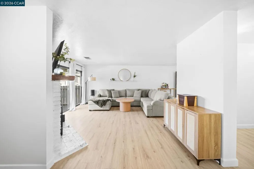 1991 Central Ave #15 Highland, CA 92346