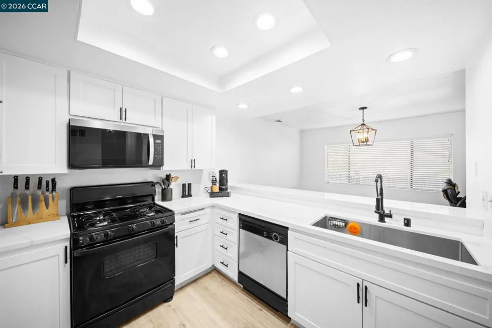 1991 Central Ave #15 Highland, CA 92346