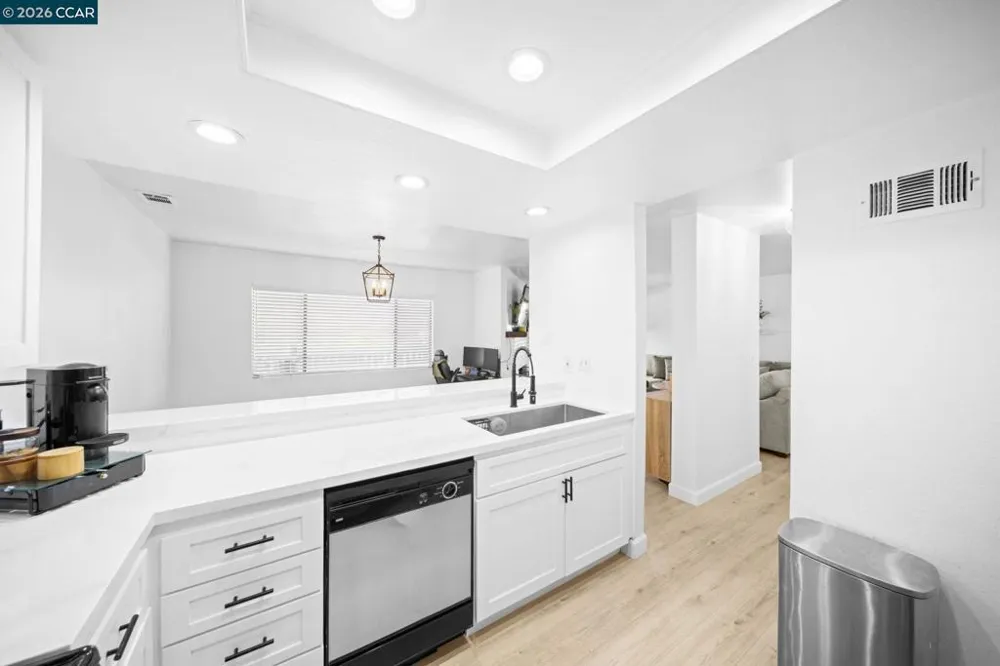 1991 Central Ave #15 Highland, CA 92346