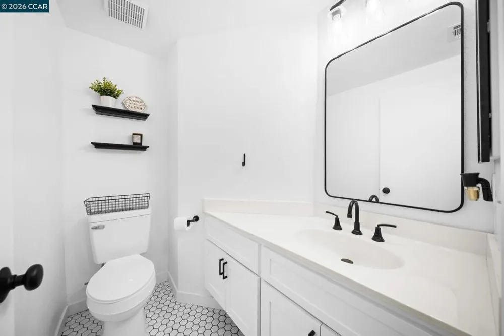 1991 Central Ave #15 Highland, CA 92346