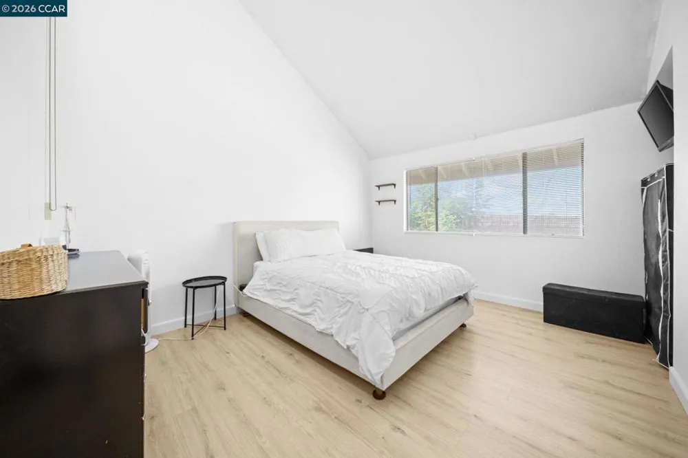 1991 Central Ave #15 Highland, CA 92346