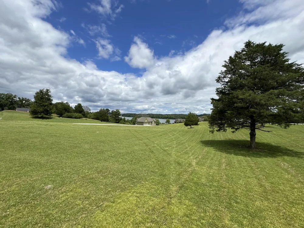 2186 Boat Hook Lane Sale Creek, TN 37373