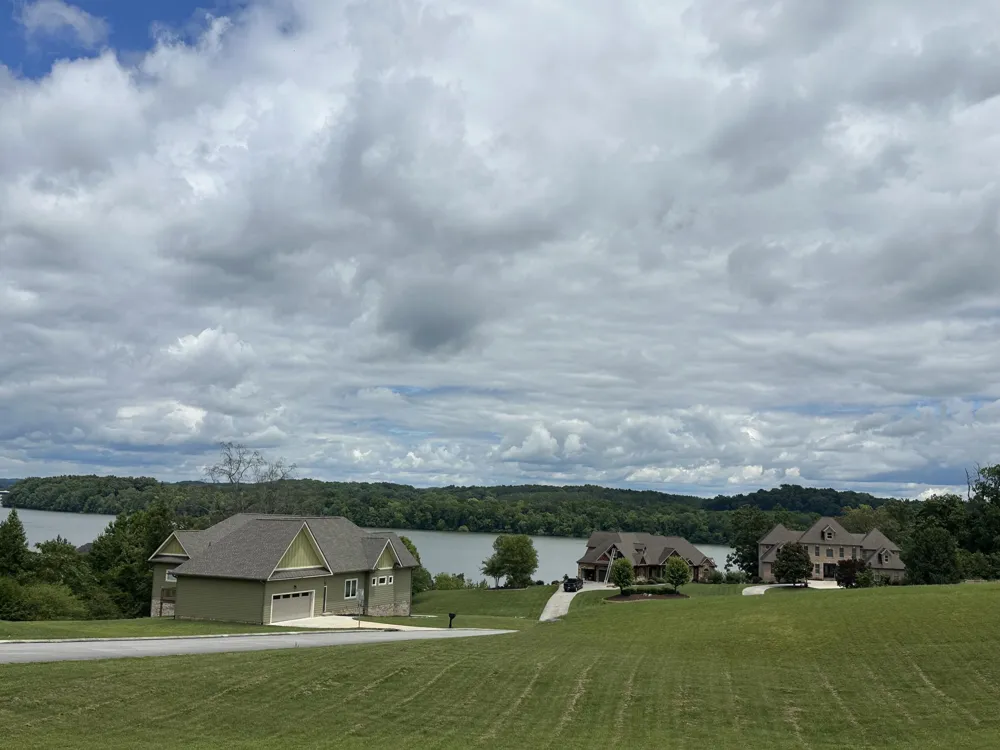 2186 Boat Hook Lane Sale Creek, TN 37373