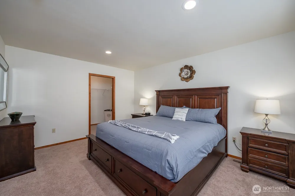 32611 Lakeshore Drive NE Coulee City, WA 99115