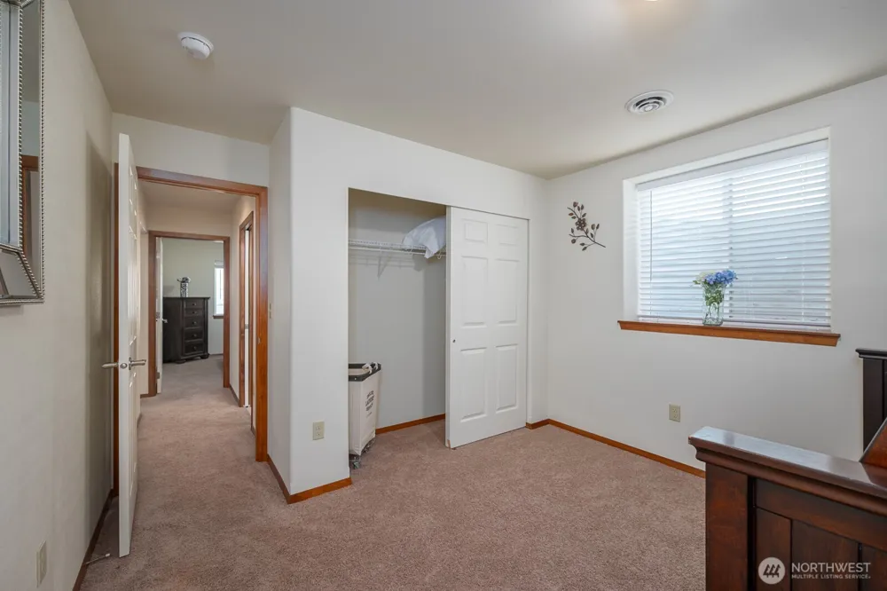 32611 Lakeshore Drive NE Coulee City, WA 99115