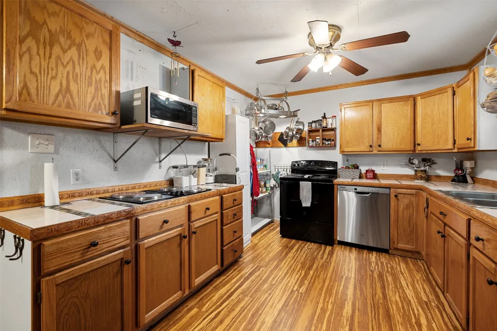 3210 County Rd 226 Giddings, TX 78942
