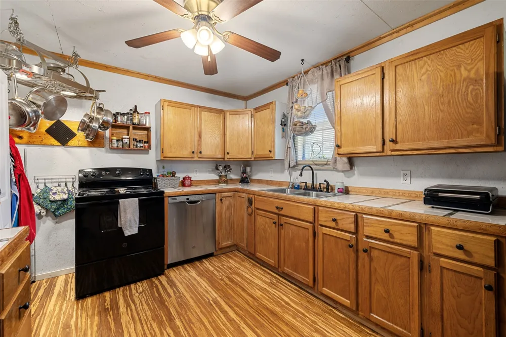 3210 County Rd 226 Giddings, TX 78942