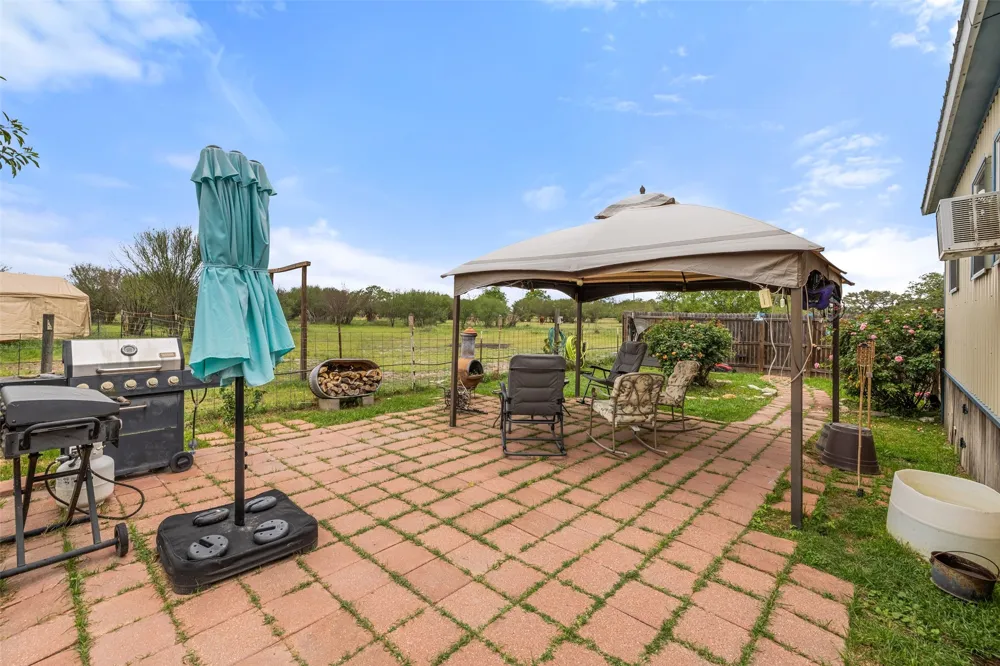 3210 County Rd 226 Giddings, TX 78942