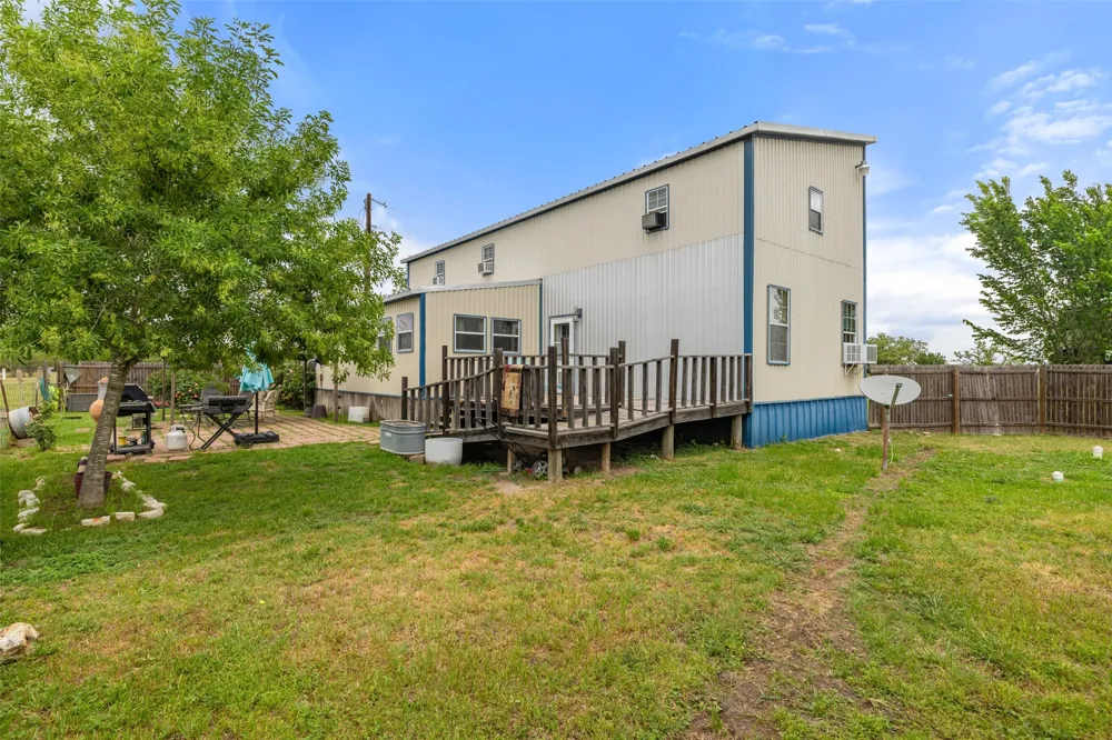3210 County Rd 226 Giddings, TX 78942