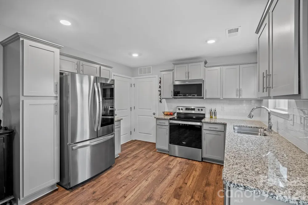 10 Benedict Lane Weaverville, NC 28787