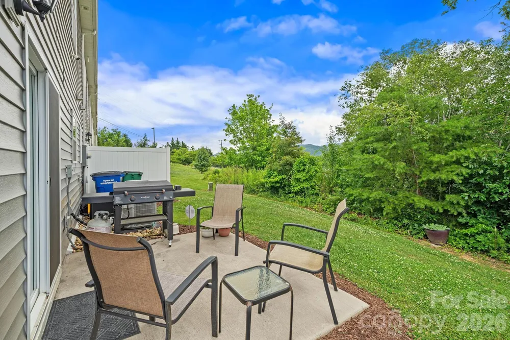 10 Benedict Lane Weaverville, NC 28787