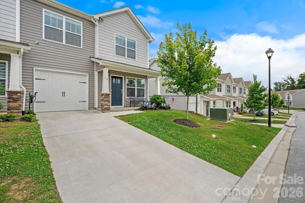 10 Benedict Lane Weaverville, NC 28787