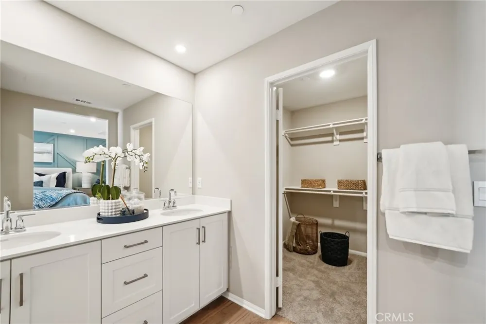 16115 Lumia Way Fontana, CA 92336
