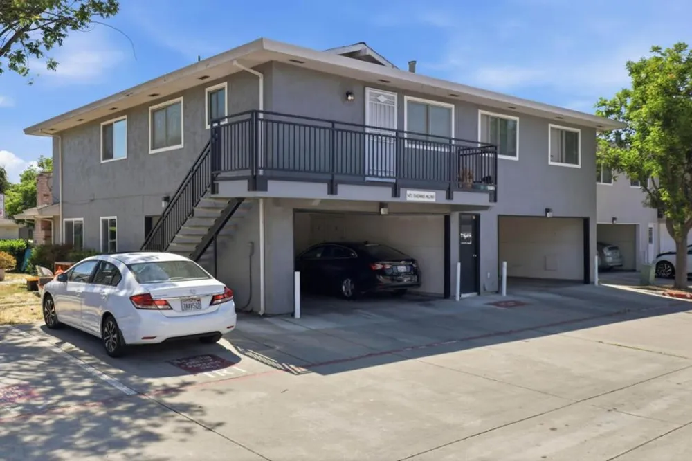 5473 Tradewinds #2 San Jose, CA 95123