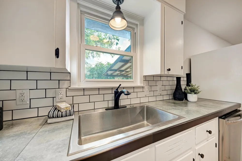 1500 Fairfield Drive Austin, TX 78757