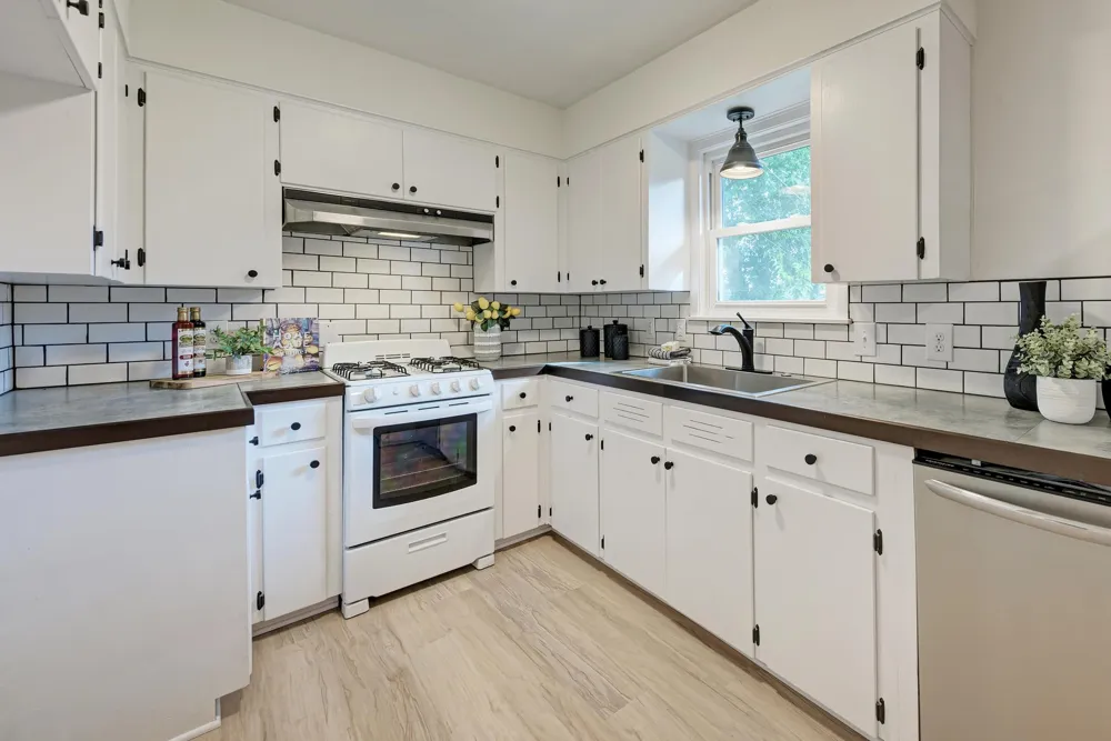 1500 Fairfield Drive Austin, TX 78757
