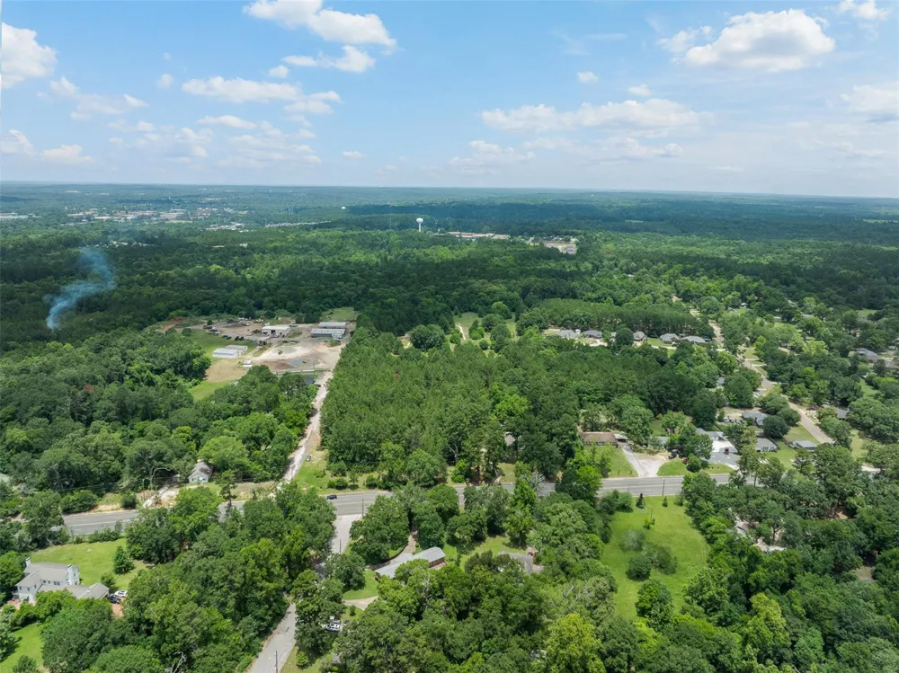 2823 Center Road Nacogdoches, TX 75961