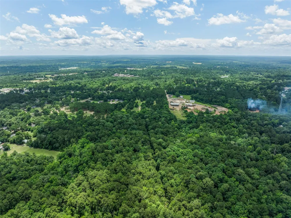2823 Center Road Nacogdoches, TX 75961