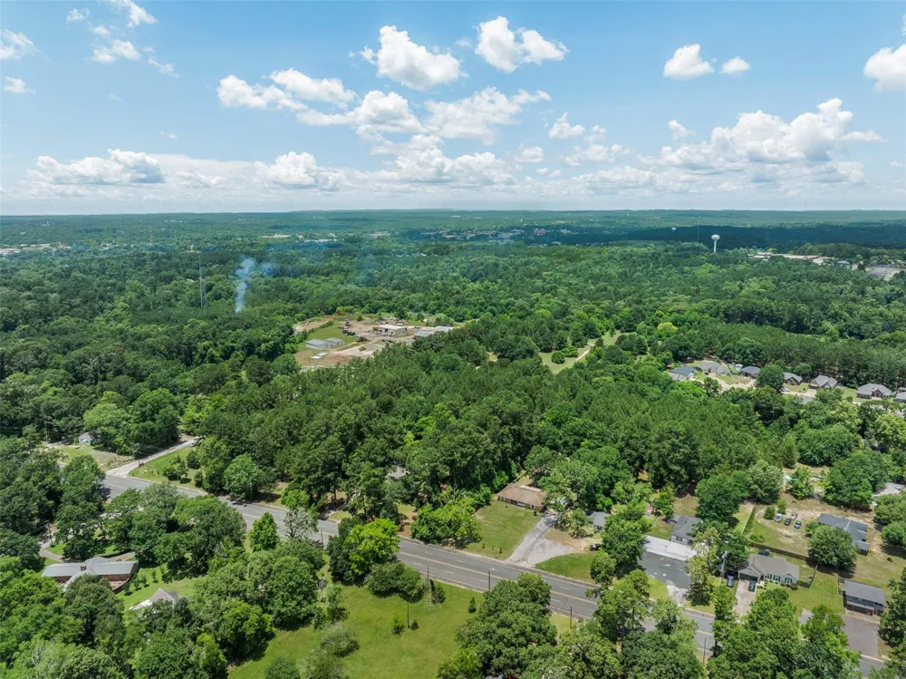 2823 Center Road Nacogdoches, TX 75961