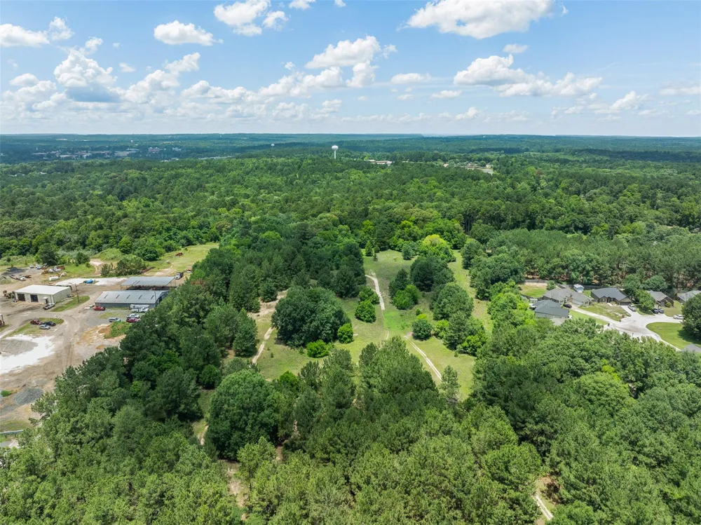 2823 Center Road Nacogdoches, TX 75961