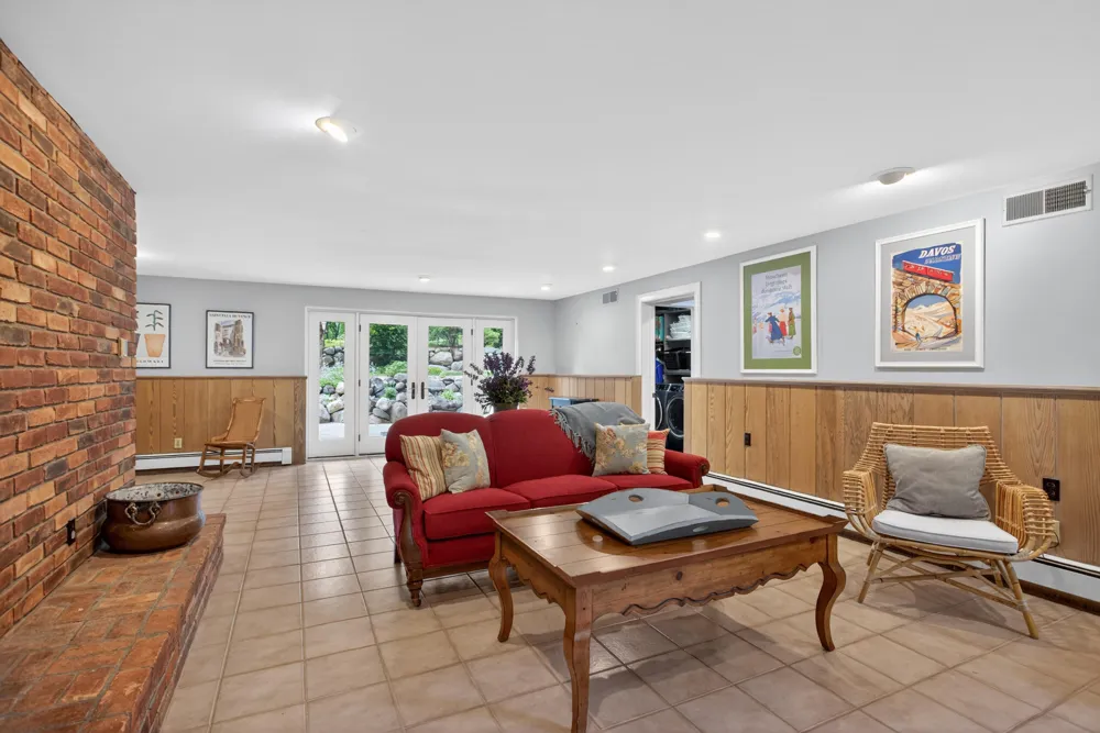 3600 Hendee Road Blackman Charter Township, MI 49201