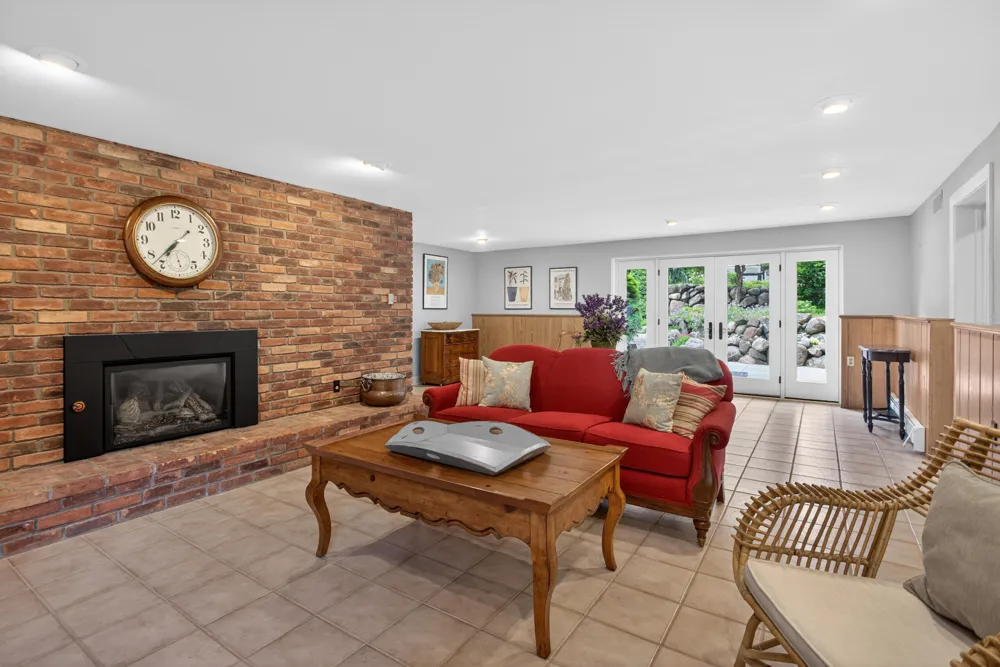 3600 Hendee Road Blackman Charter Township, MI 49201