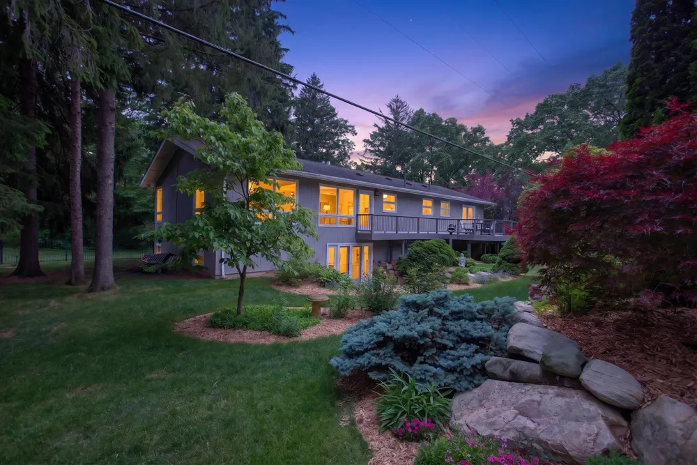 3600 Hendee Road Blackman Charter Township, MI 49201