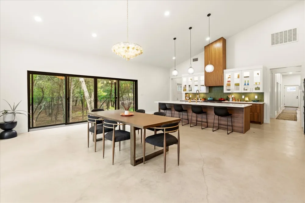 1550 Montell Road Wimberley, TX 78676