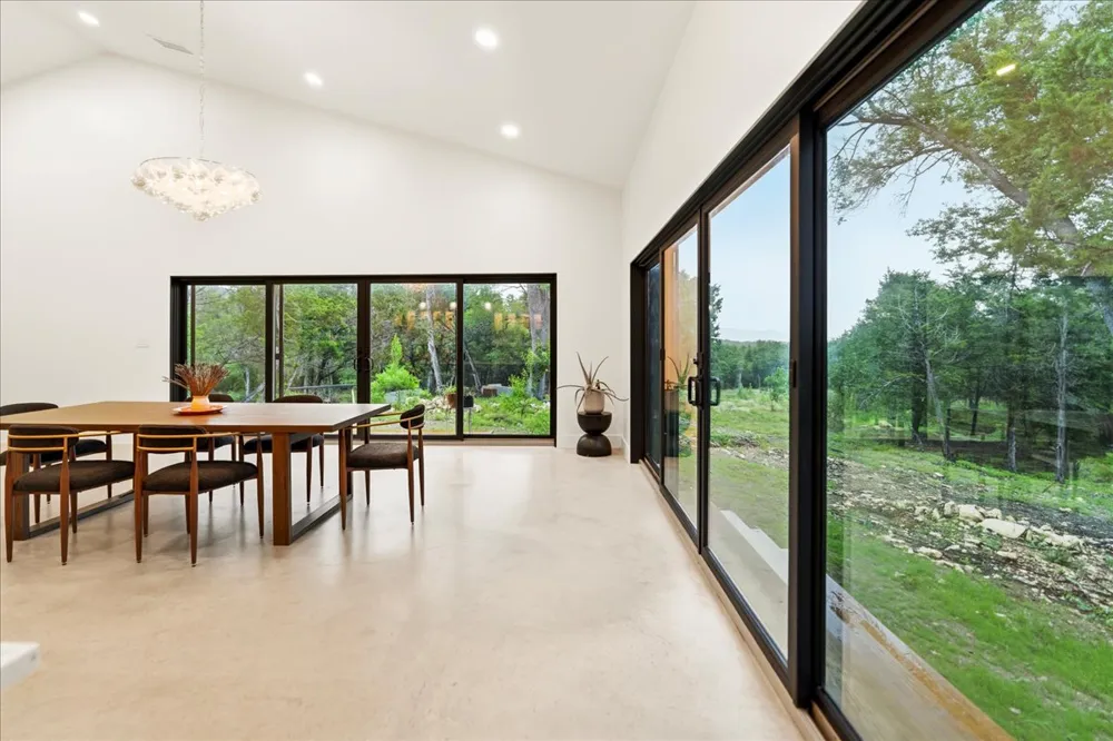 1550 Montell Road Wimberley, TX 78676