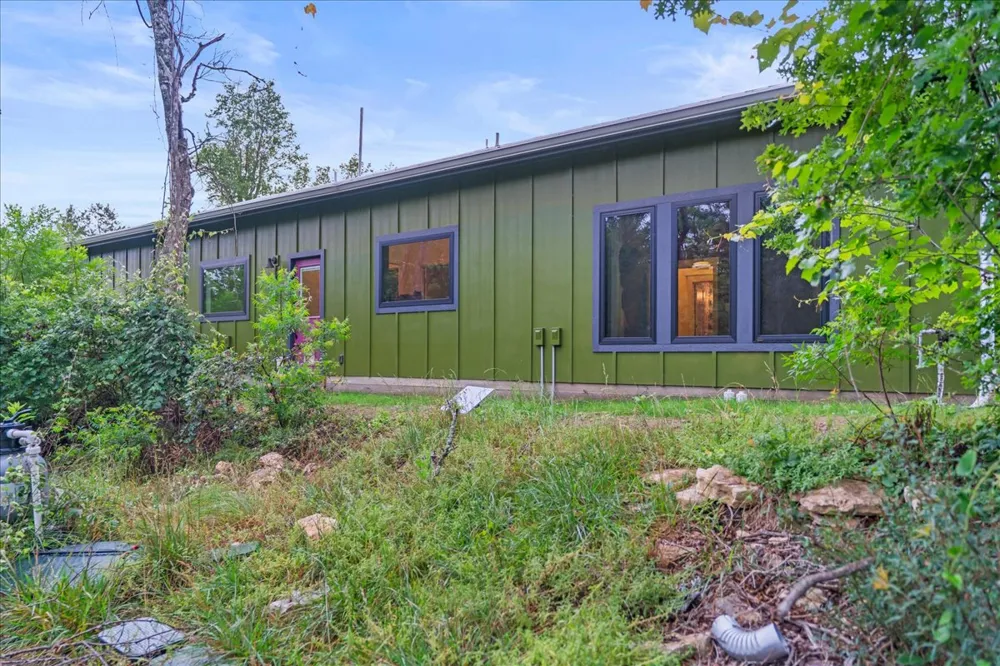1550 Montell Road Wimberley, TX 78676