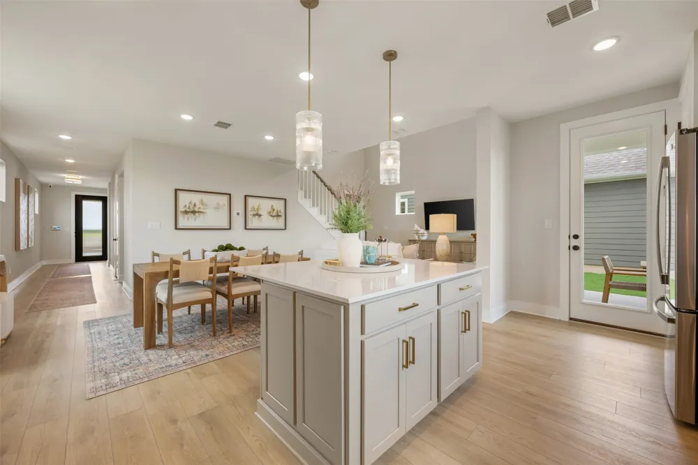 152 Ranier Way Dripping Springs, TX 78620