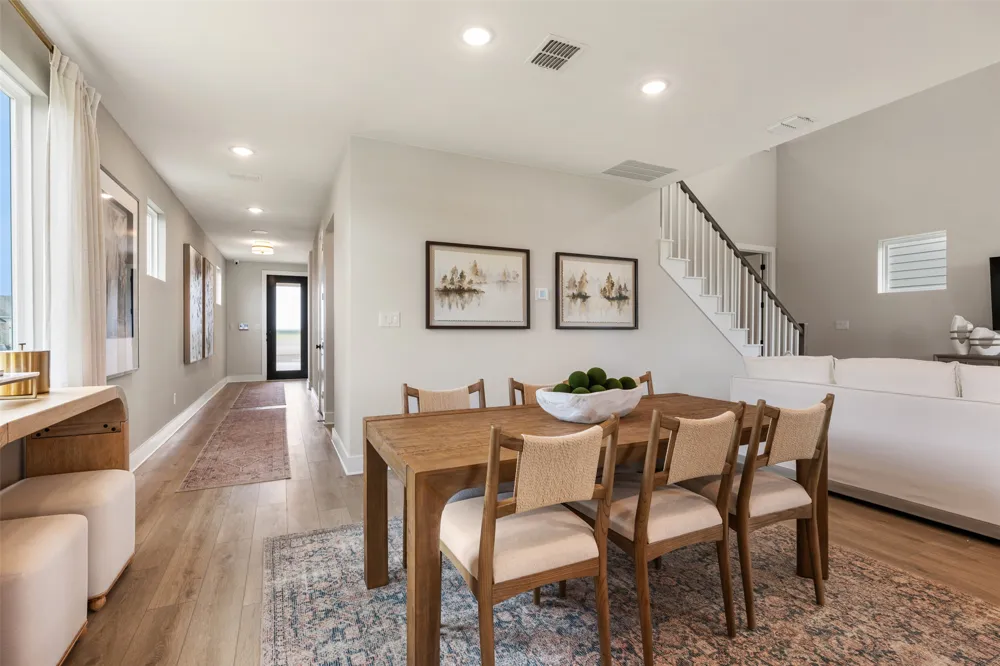 152 Ranier Way Dripping Springs, TX 78620