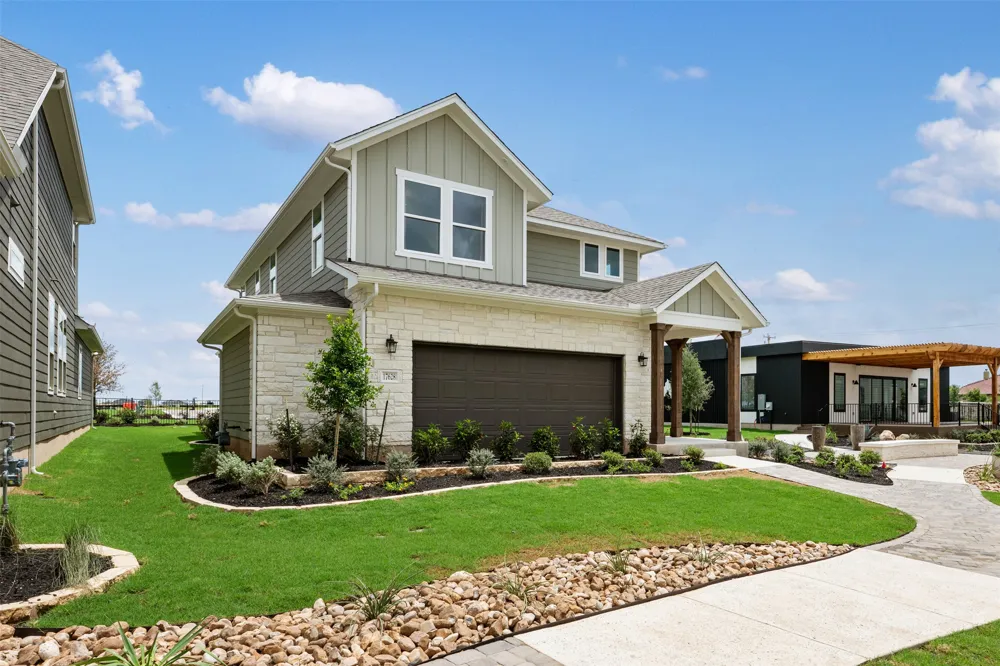 152 Ranier Way Dripping Springs, TX 78620