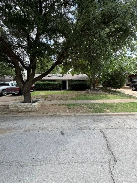 430 W Phillips Court