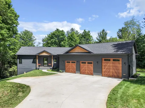 677 Blueberry Ridge