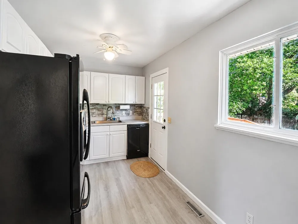 1712 Elm Street Mt Pleasant City, MI 48858