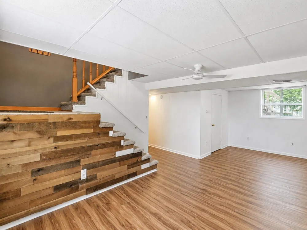 1712 Elm Street Mt Pleasant City, MI 48858