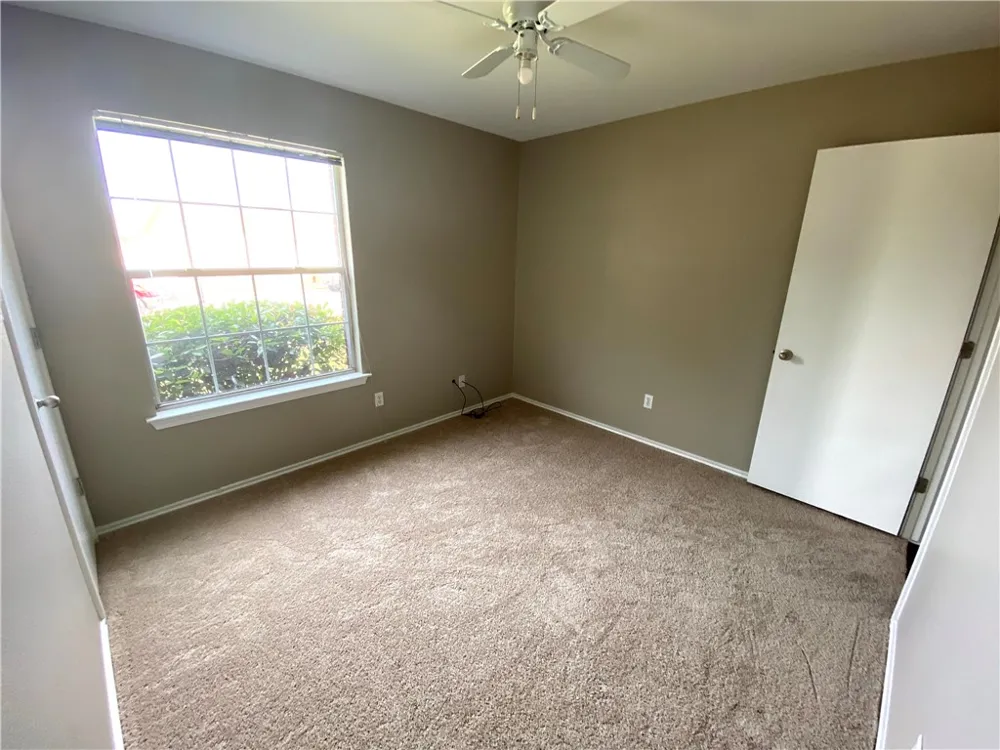 12817 Chime Drive Manor, TX 78653