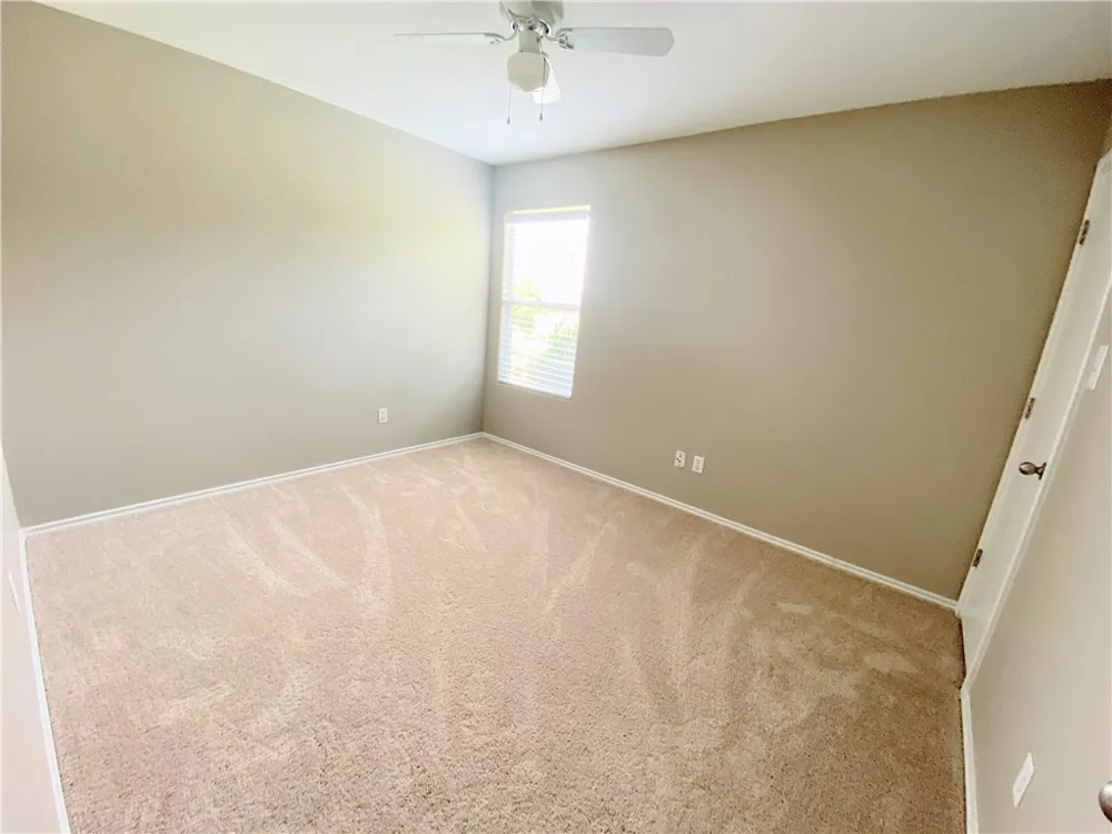 12817 Chime Drive Manor, TX 78653