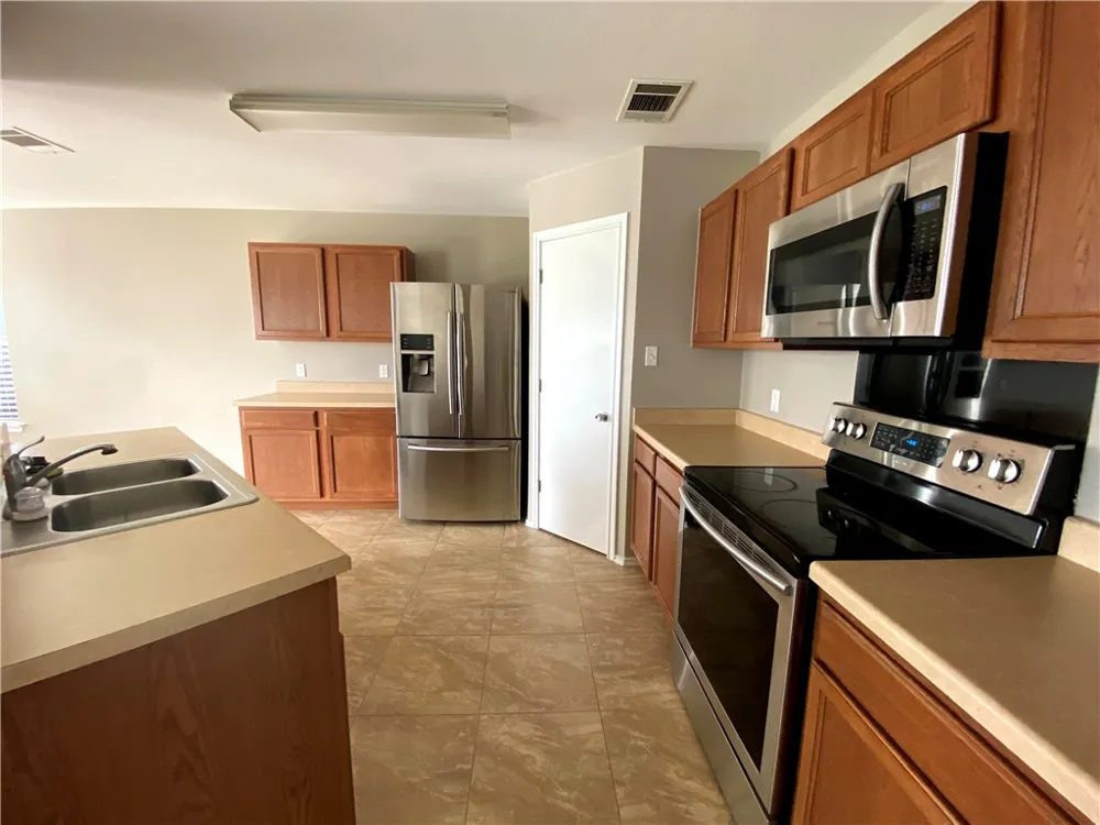 12817 Chime Drive Manor, TX 78653
